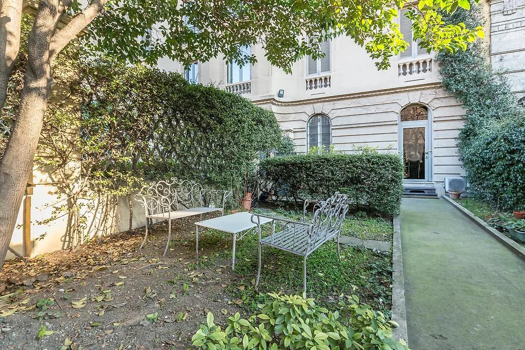 Garden Studio In Milan Hotel Italy